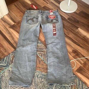 BONGO Women’s Light Wash Blue Bootcut Jeans